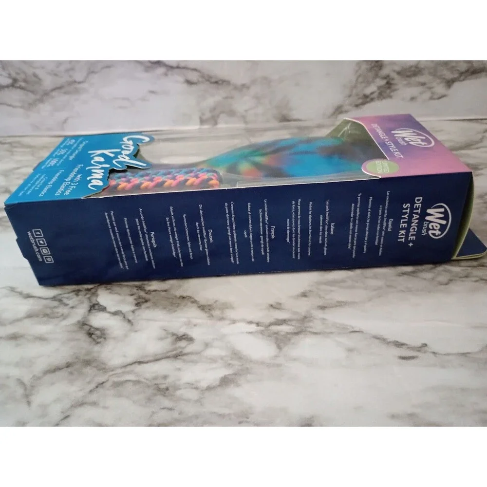 NIB Wet Brush Detangling Brush with Hair Ties
